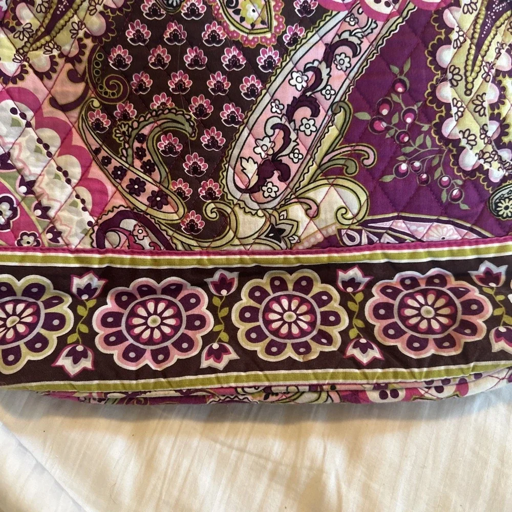 Vera Bradley Retired VERY BERRY PAISLEY Laura Shoulder Bag Pink & Purple
